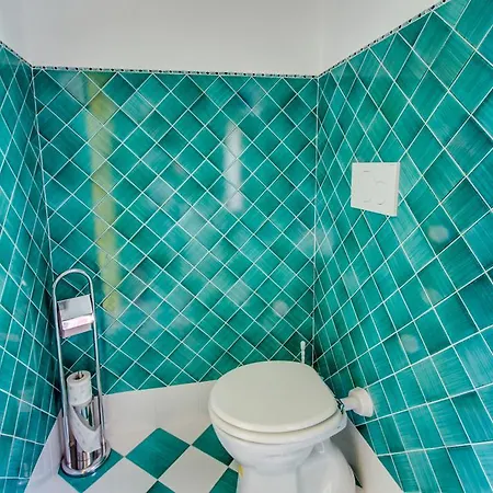 Garibaldi Apartment